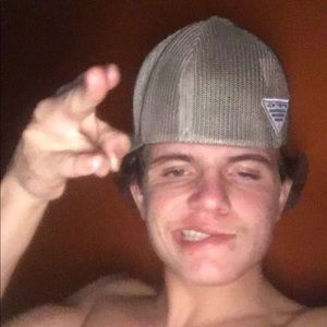 Meet your Posher, Devon